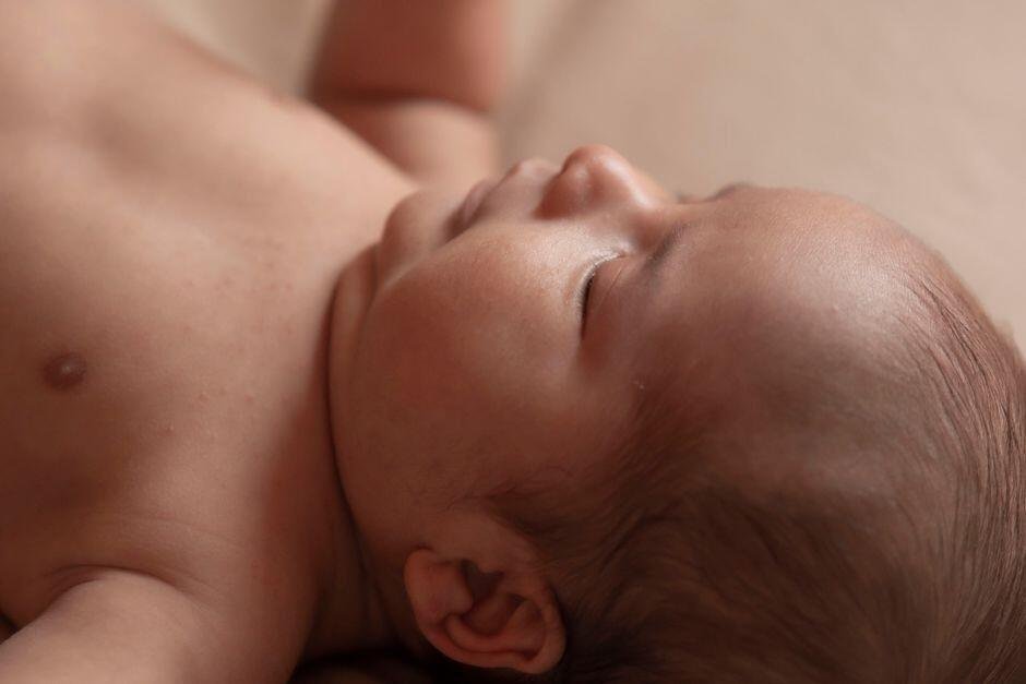 Bayi Sering Keringat di Kepala, Normal atau Perlu Diwaspadai? Bayi Sering Keringat di Kepala, Normal atau Perlu Diwaspadai?