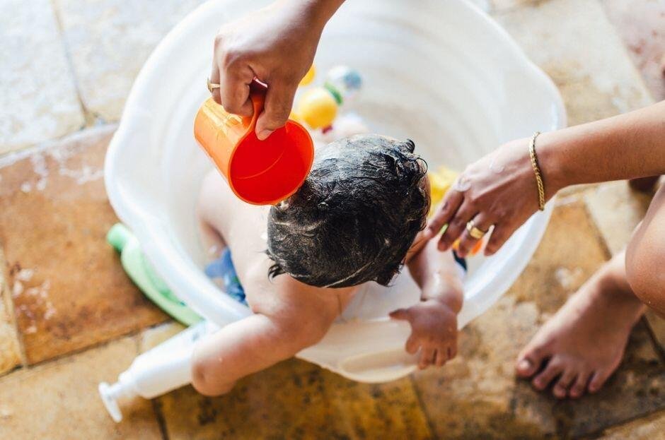 Shampoo Pink untuk Bayi: Apa Isinya dan Cara Memilih yang Tepat Shampoo Pink untuk Bayi: Apa Isinya dan Cara Memilih yang Tepat