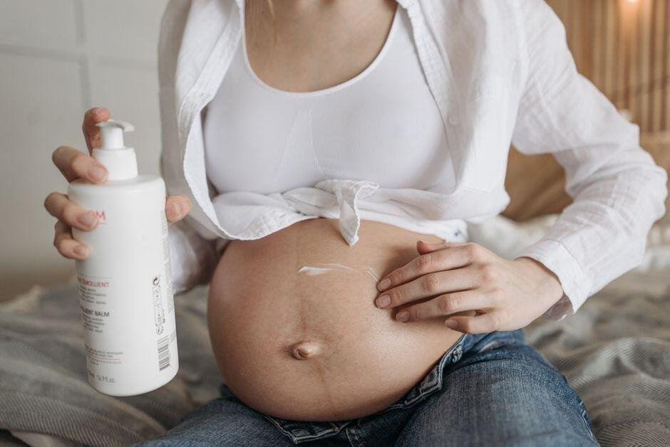 Baby Lotion: Manfaat dan Cara Pakai yang Benar Setiap Hari Baby Lotion: Manfaat dan Cara Pakai yang Benar Setiap Hari
